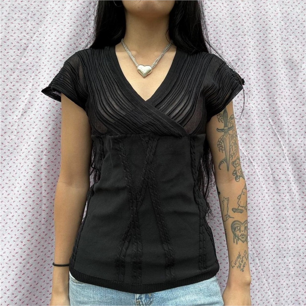 Grunge Black Mesh Office Siren Top View 3